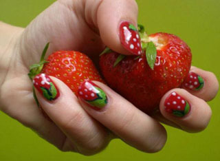 beaute_the-art-nail-en-mode-fraise