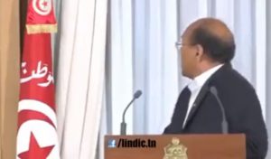 tunisie_baya_insolite_video-moncef-marzouki-chasse-les-mauvais-esprits-en-direct