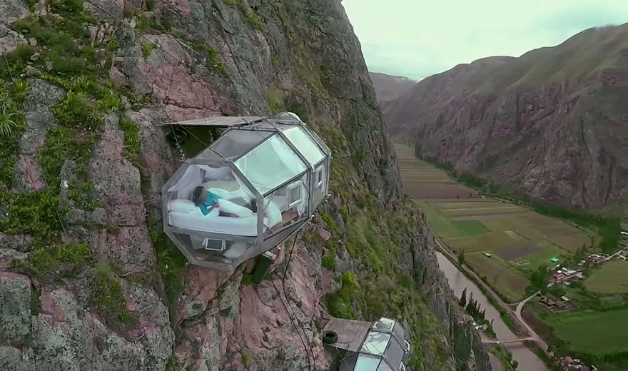 scary-see-through-suspended-pod-hotel-peru-sacred-valley-81