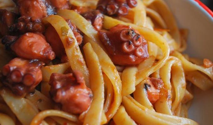 spaghetti-poulpe-baya